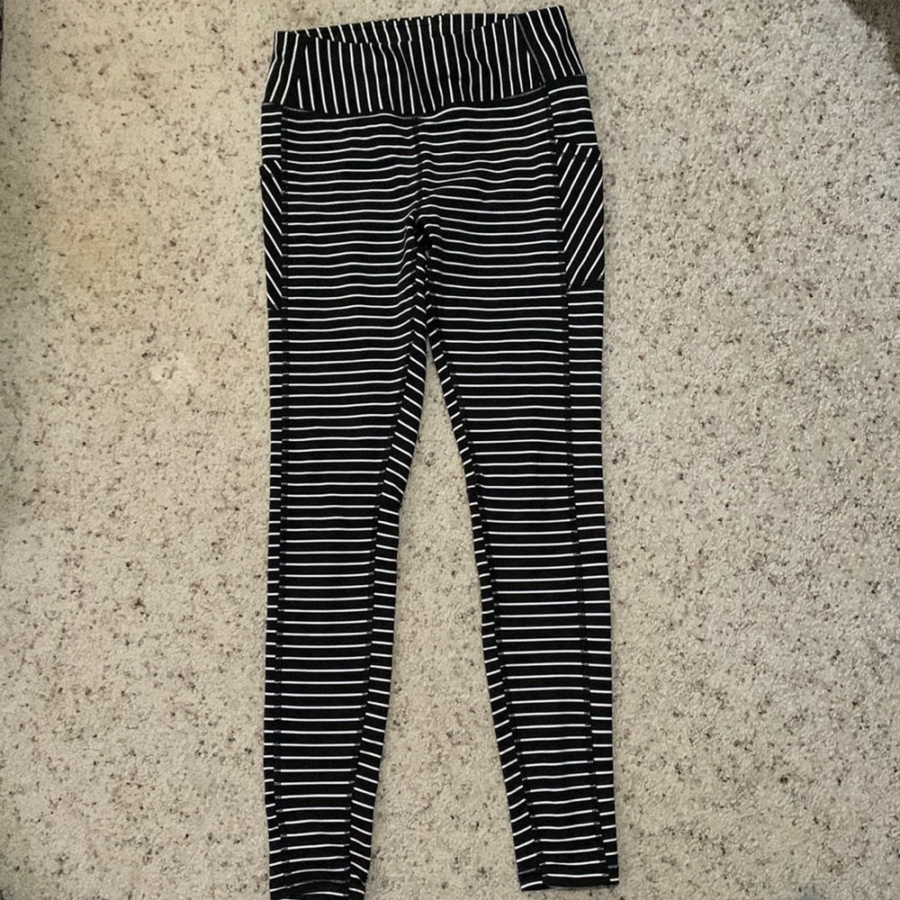 Stripped leggings